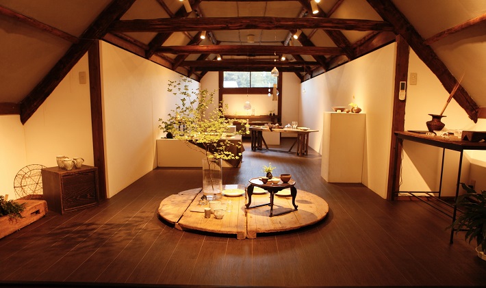 作家和食器展示