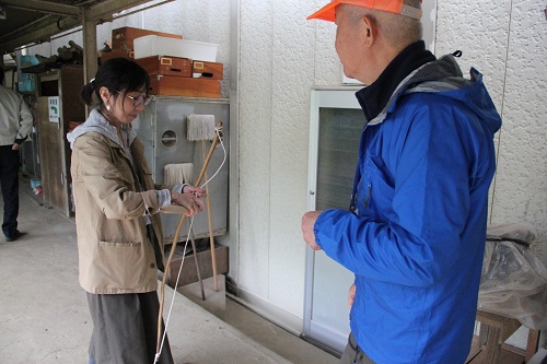 加曽利貝塚で火おこし体験。見るのは簡単、やるのは大変