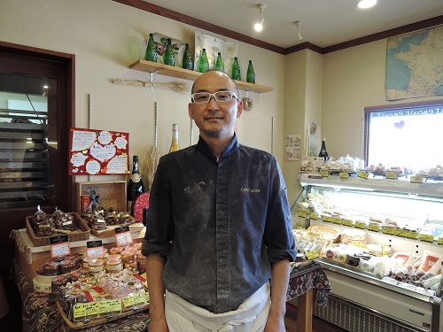 つくばパン屋「アンキュイ」オーナー