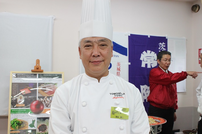 決勝大会に出場する友部SAの料理長