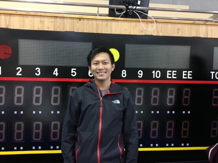 カーリング日本代表両角公佑選手が軽井沢スケートリンク場に登場