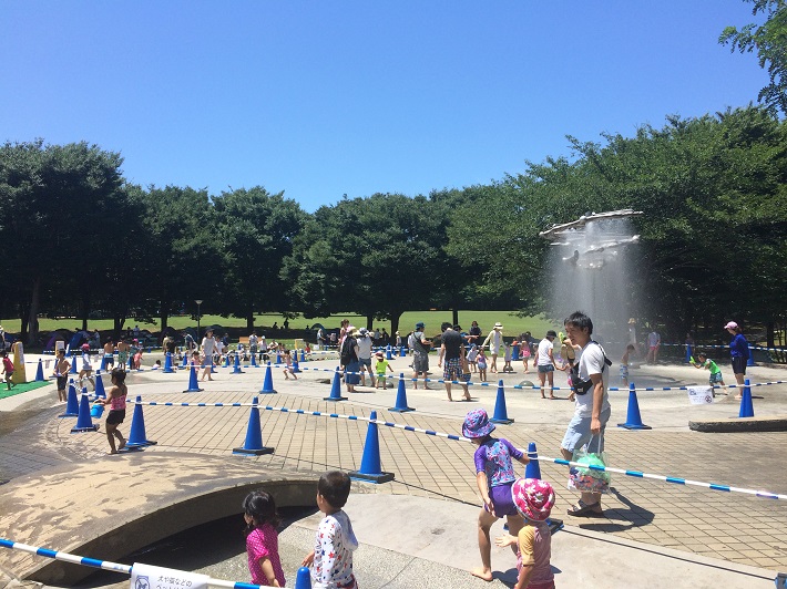 千葉市にある青葉の森公園のじゃぶじゃぶ池
