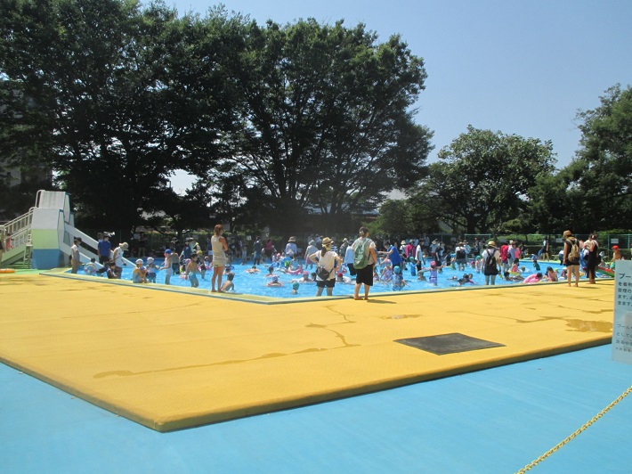船橋市の薬円台公園の水遊びスポット