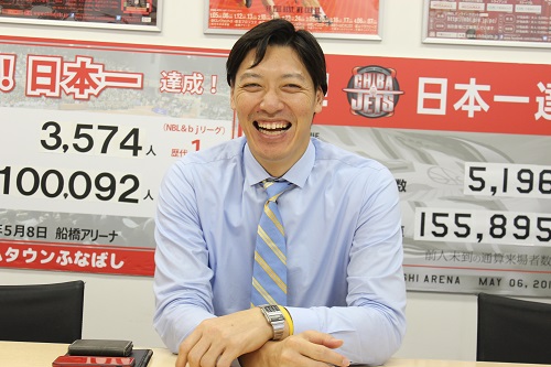 千葉ジェッツ フロント伊藤俊亮さんインタビューの笑顔
