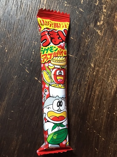 うまい棒シナモンアップルパイ味