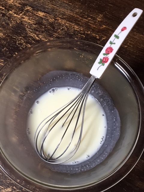 フレンチトーストの作り方「かきまぜる」