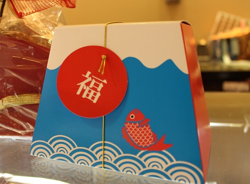 草加で唯一伝統を守り続ける小宮せんべいのギフト