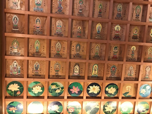 関東の初詣におすすめの円福寺(飯沼観音)の本堂の天井絵は必見