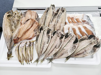 千葉県柏市のドライブスルー魚屋さんの漁師応援干物セット